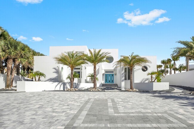 Building Photo - 435 Ocean Shore Blvd