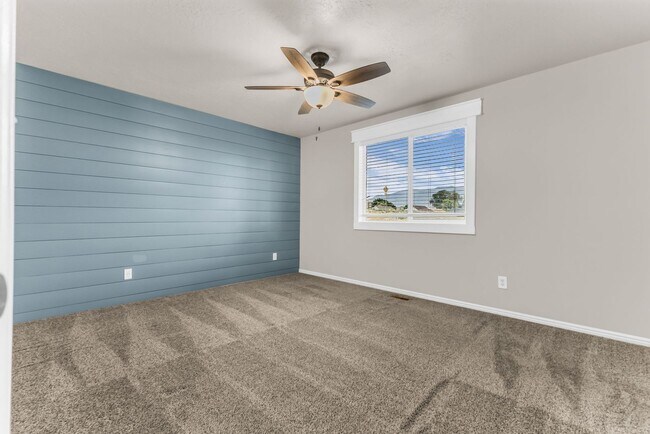 Building Photo - 126 S 300 W