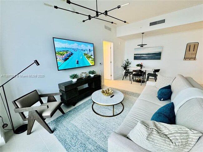 Building Photo - 159 NE 6th St