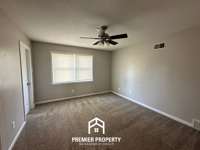 Building Photo - Beautiful 3BR/2BA Bartlett Home | 1,608 Sq Ft, Fireplace & Fenced Yard with Covered Patio
