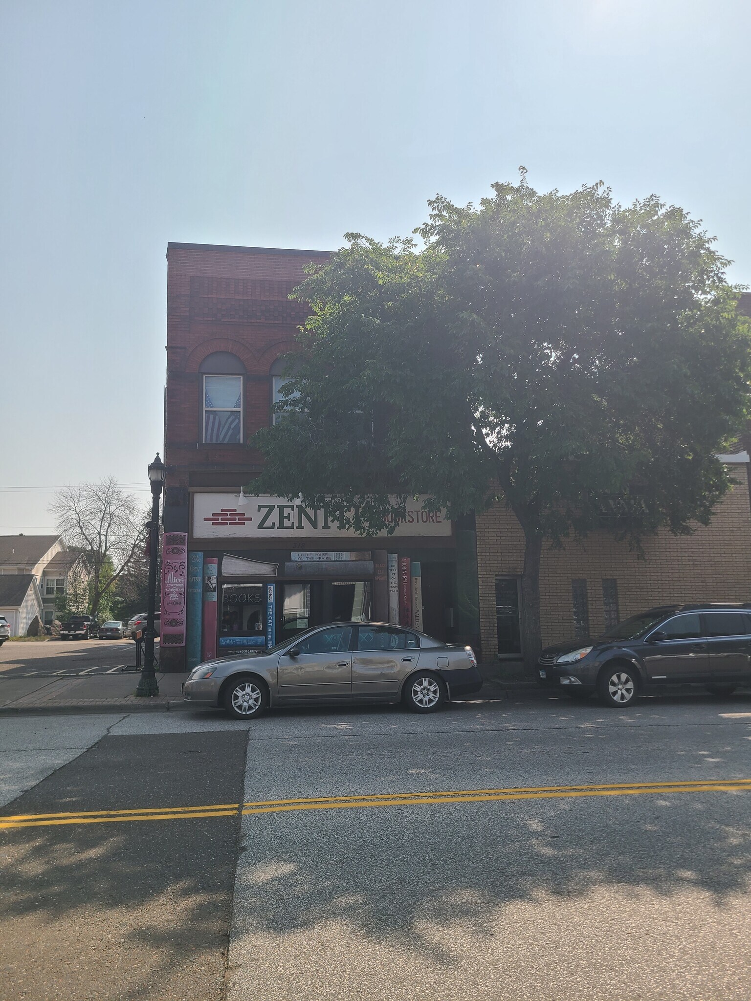 Building Photo - 318 N Central Ave
