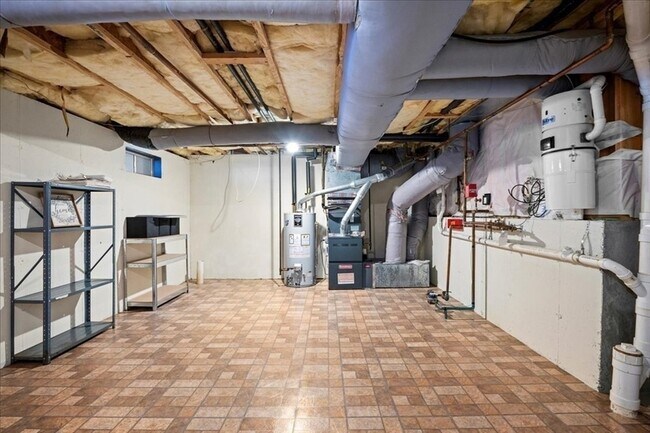 Building Photo - 67 N Quinsigamond Ave