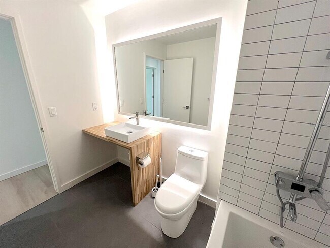 Building Photo - 19 Cedarfield Ct