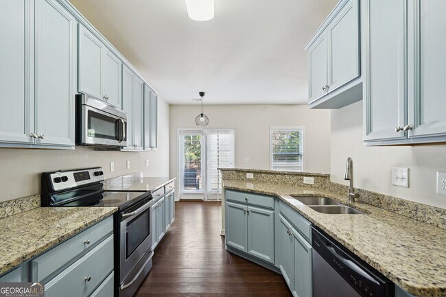 Building Photo - 186 Granite Way