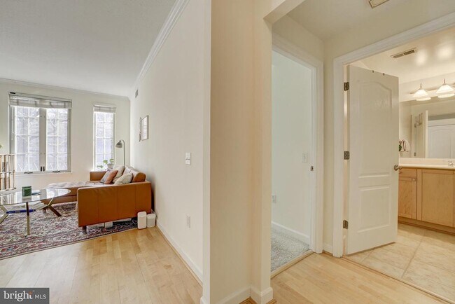 Building Photo - 1441 Rhode Island Ave NW