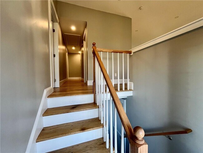 Building Photo - 45 Trout Dr