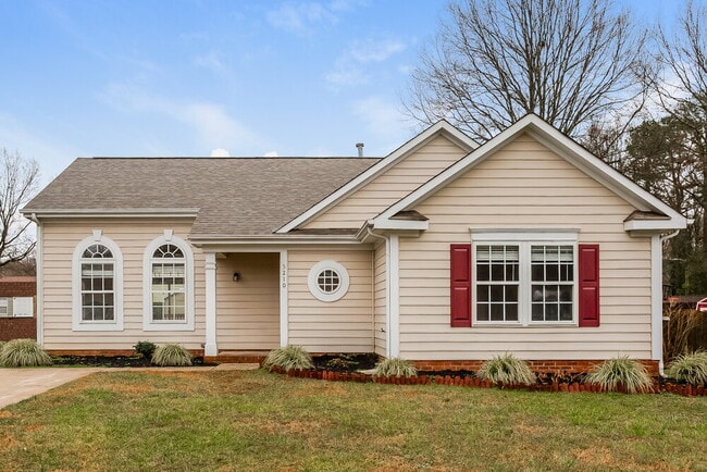 Building Photo - 5210 Grenelefe Village Rd