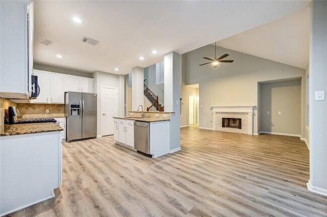 Building Photo - 25419 Hall Meadow Ln