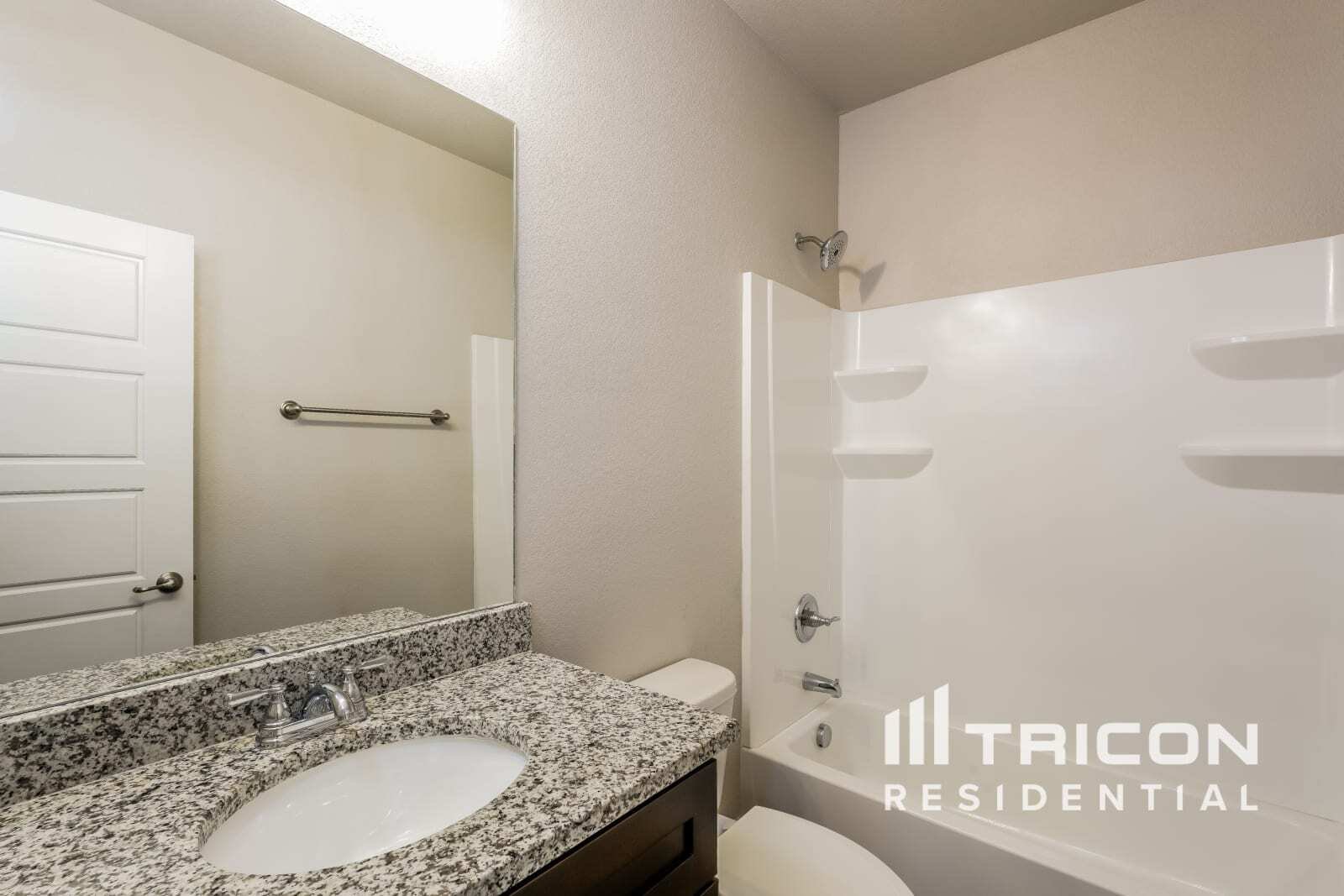 Building Photo - 10332 Ft Ewell Trl