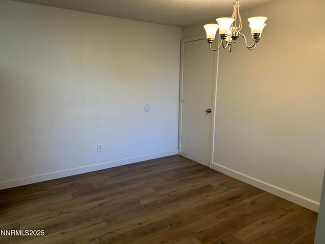 Building Photo - 6780 Peppermint Dr