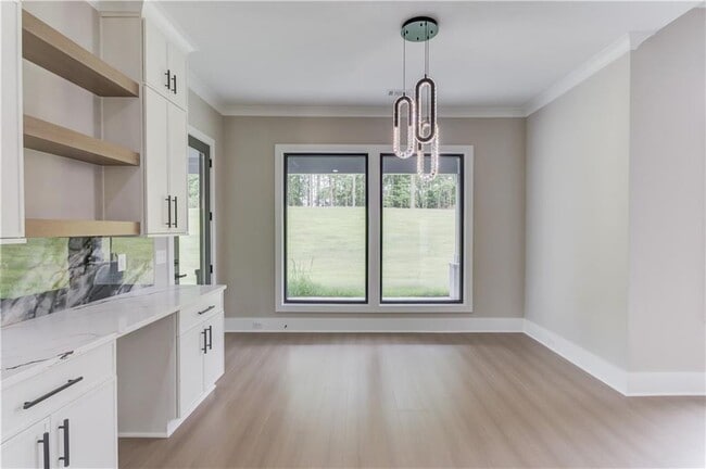 Building Photo - 37 Deer Cyn Dr