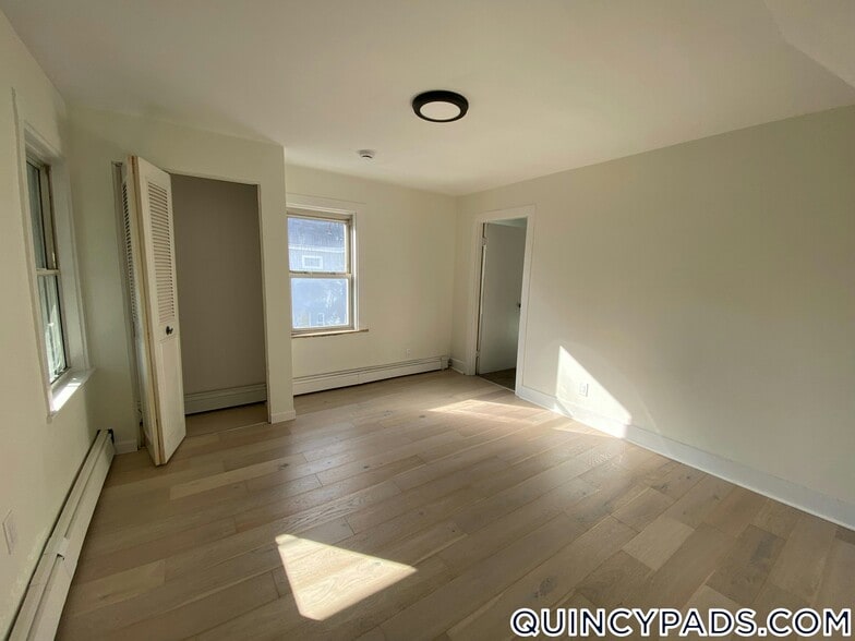 Primary Photo - 71 Water St