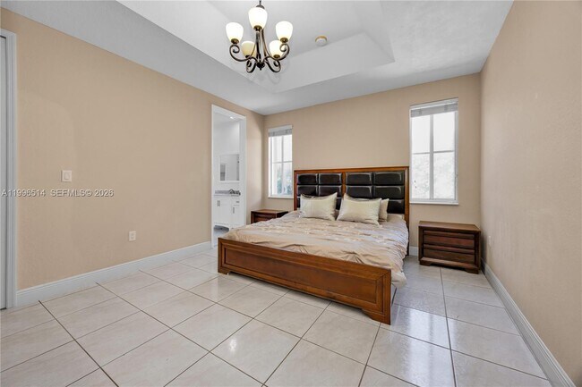 Building Photo - 16000 SW 91st Ct