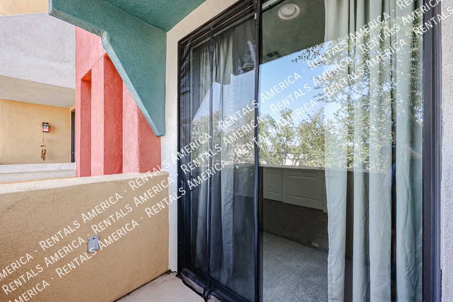 Building Photo - 123 N Washington St