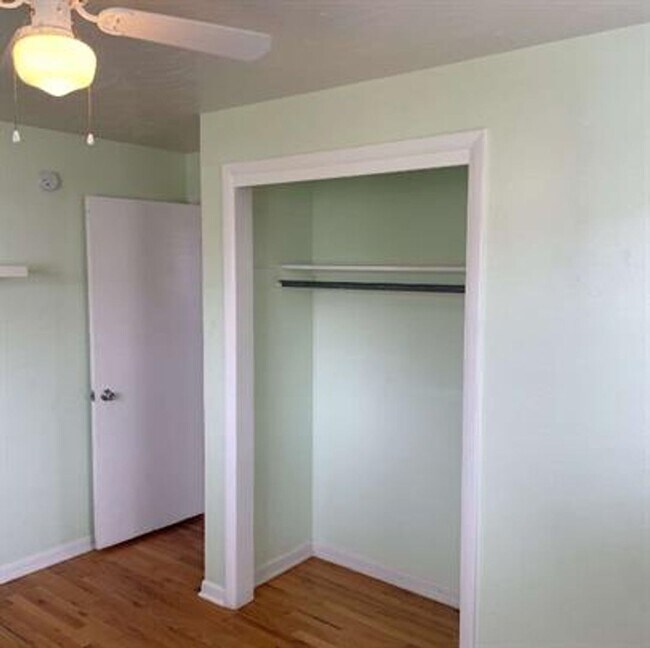Building Photo - 409 Tedmon Dr