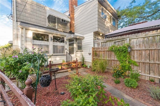 Building Photo - 1501 E 248th St