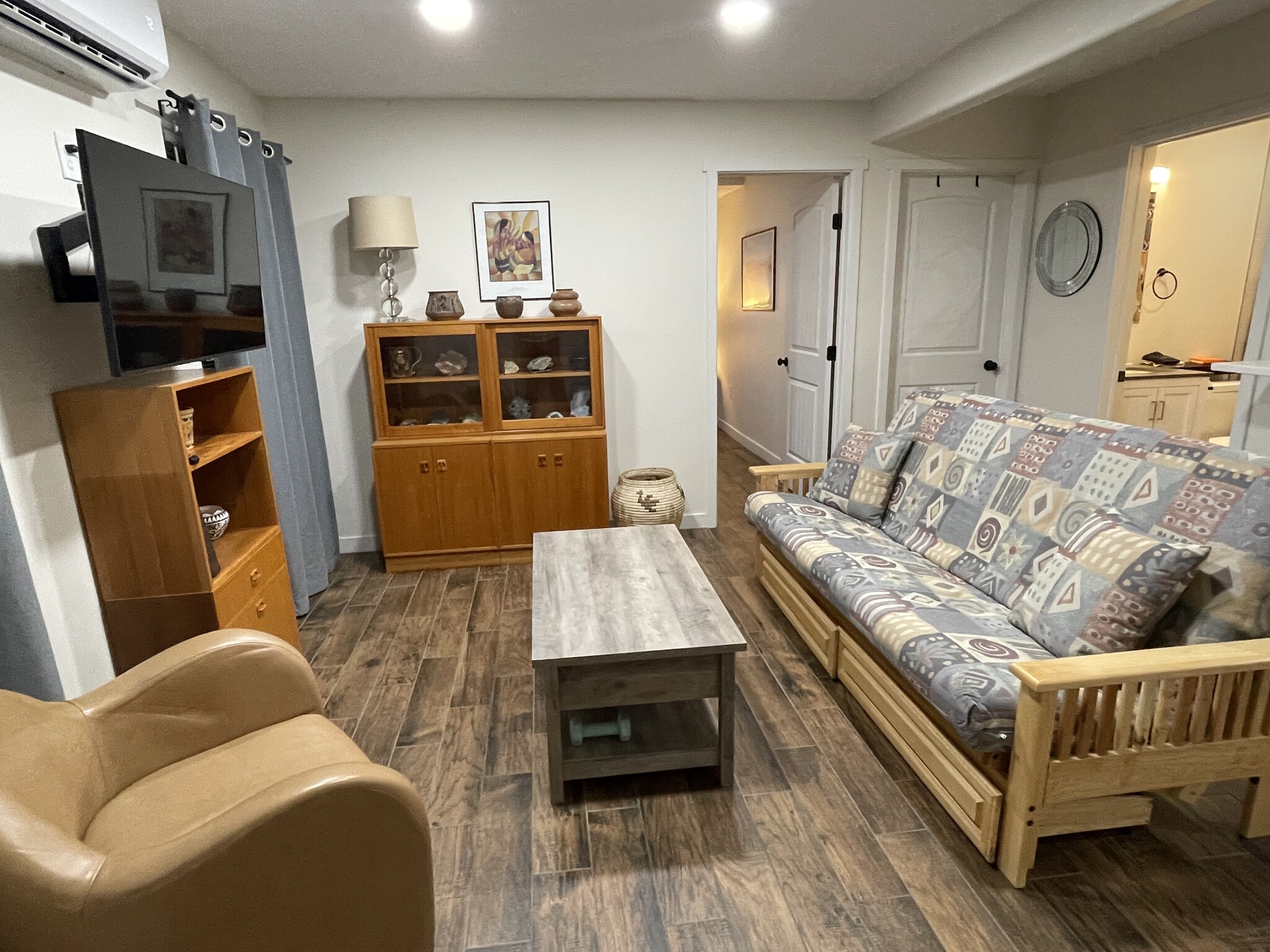 Living area looking towards bedrooms - 622 Jefferson St NE