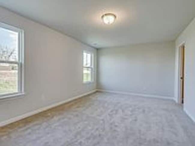 Building Photo - UP TO 2 MONTHS FREE RENT WITH 12 OR 24 MO LEASE!  PET FRIENDLY 4BR w/ Large Fenced Yard – William...