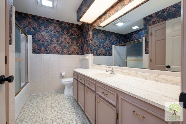 Building Photo - 28 Nob Hill Cove