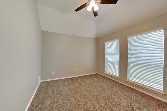 Building Photo - 20214 Stone Falls Ct