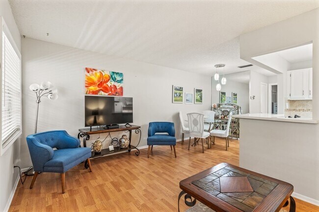 Building Photo - 11 Vis Gdns Trl