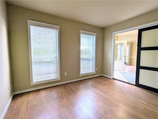 Building Photo - 830 Meadowsong Cir
