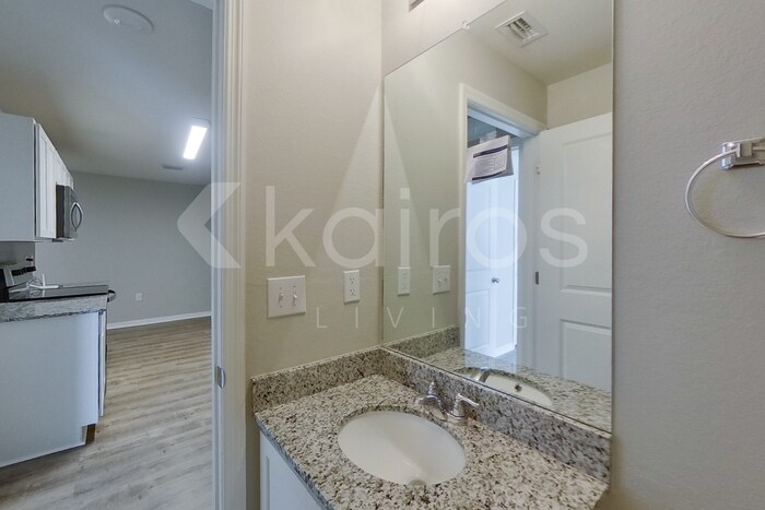 Building Photo - 9137 Aegean Cir