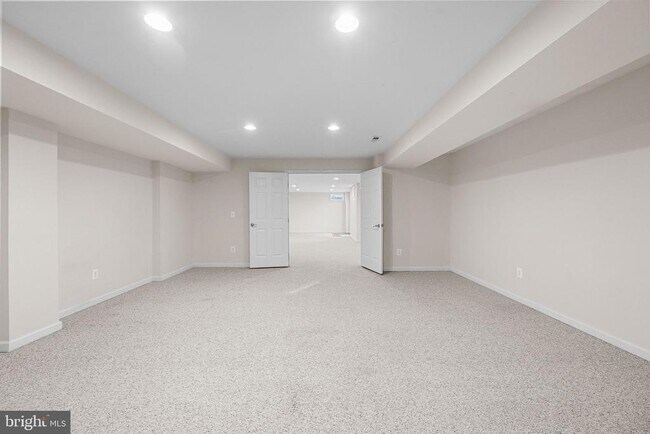 Building Photo - 38 Houser Dr