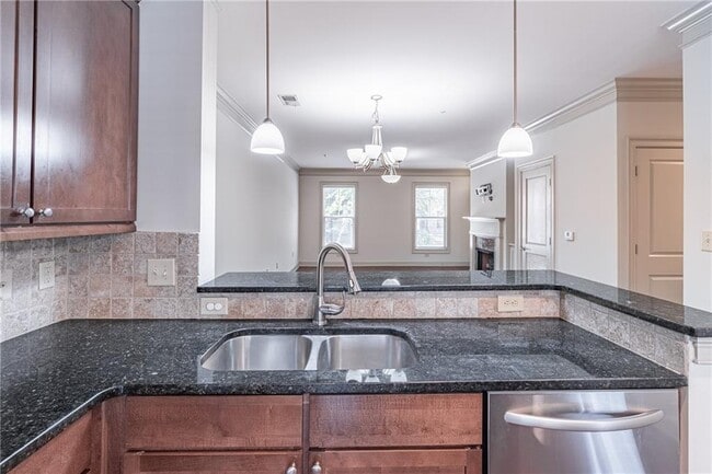 Building Photo - 1192 Lavista Cir NE
