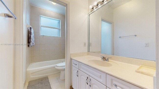 Building Photo - 12567 SW 121st Ave