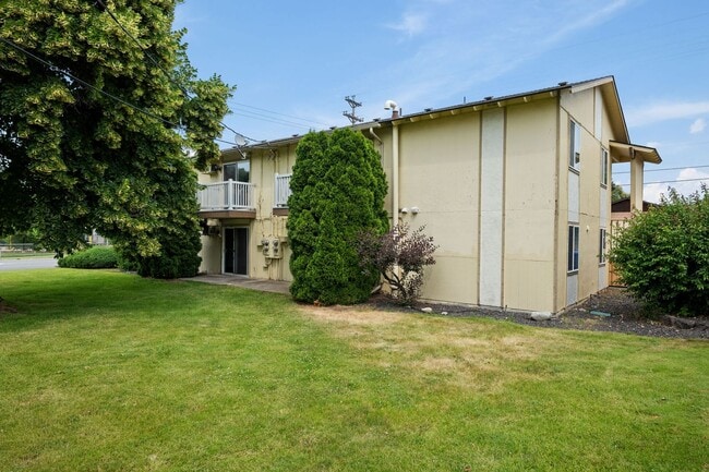 Building Photo - 1521 N Bowdish Rd
