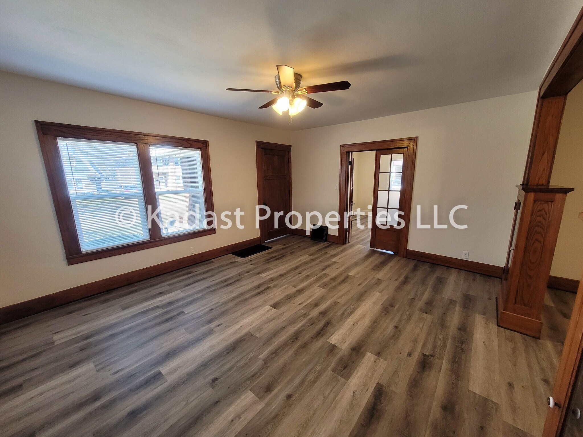 Living Room - 1271 Prairie Ave