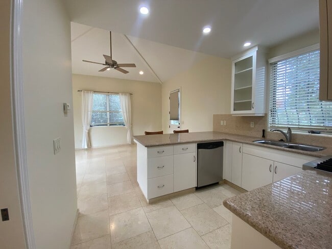 Building Photo - Beautiful 1 BD / 1 BA Granny Unit in Count...
