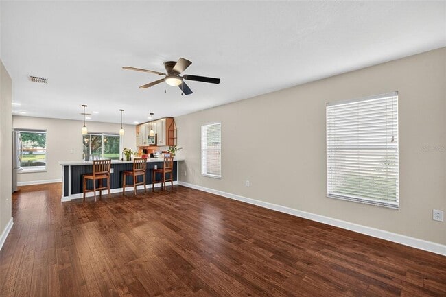 Building Photo - 12543 Chenwood Ave