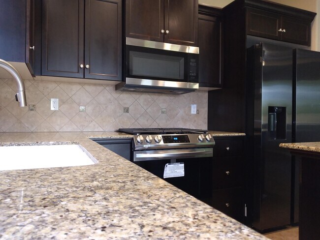 Building Photo - 4132 Chessa Ln