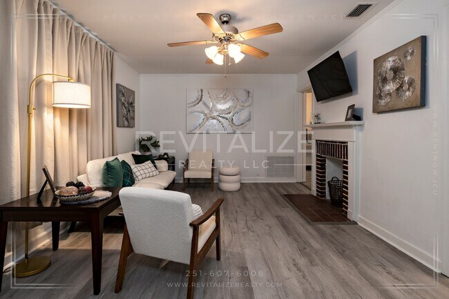Building Photo - HALF-OFF DEPOSIT SPECIAL! Furnished 2 Bedr...