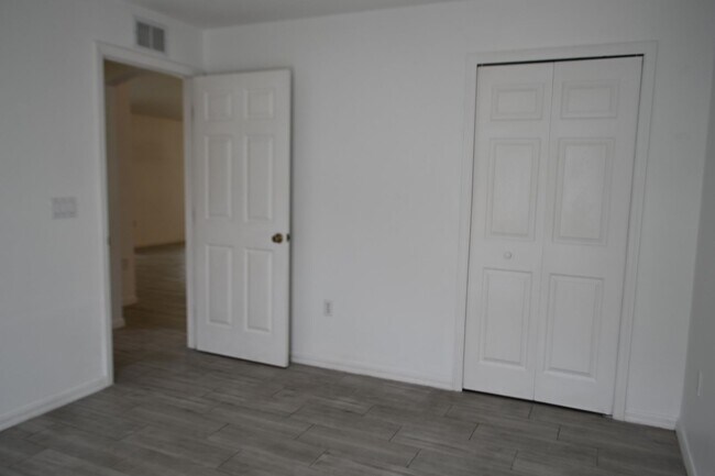 Building Photo - 41 Buffalo Bill Dr