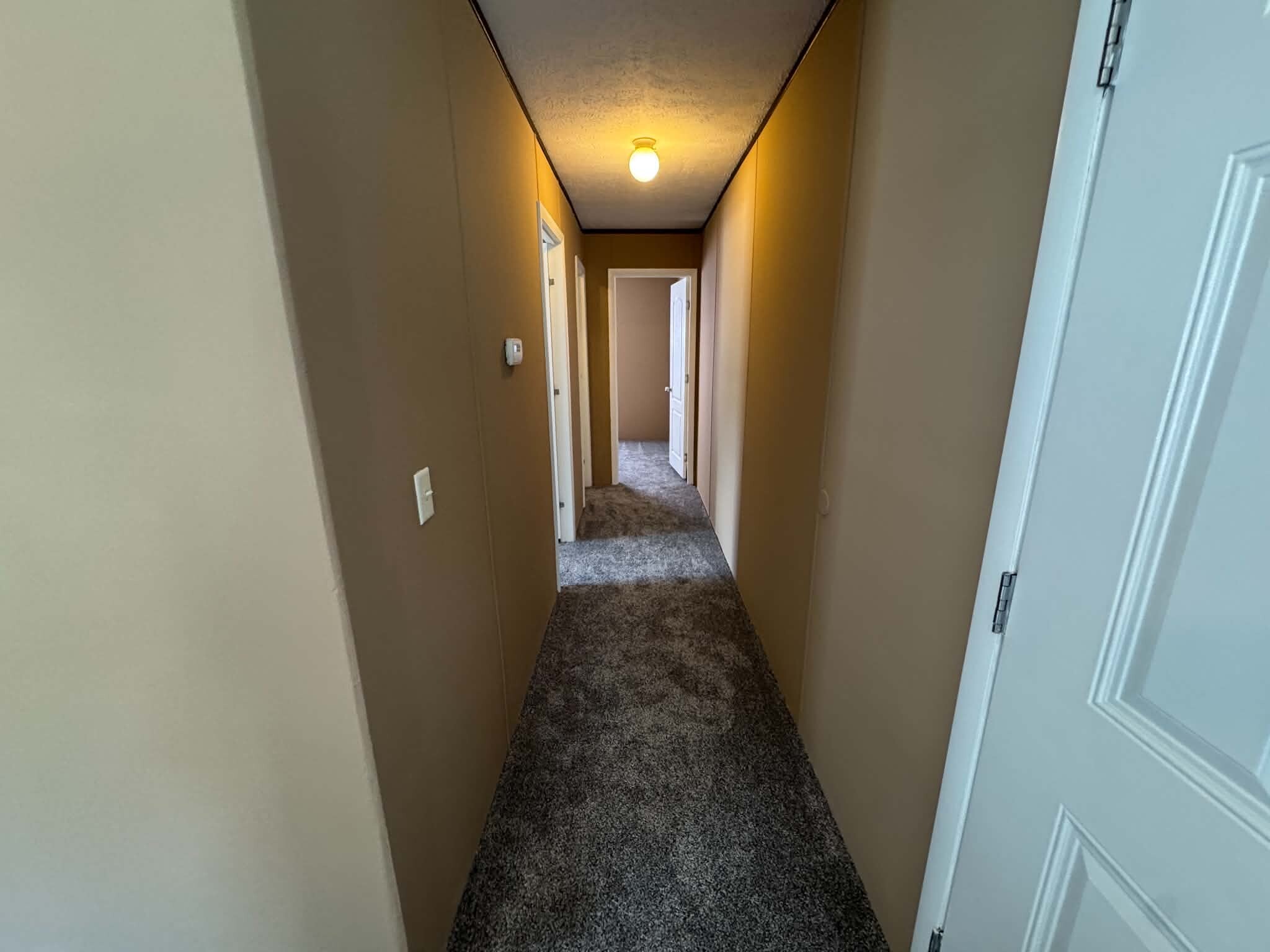 Building Photo - 48581 Pineview Dr