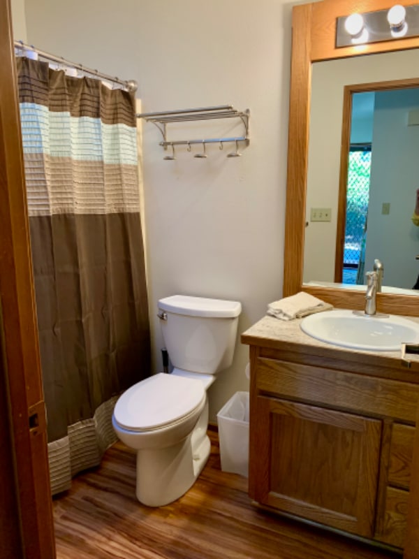 Building Photo - 107 Fairway Dr