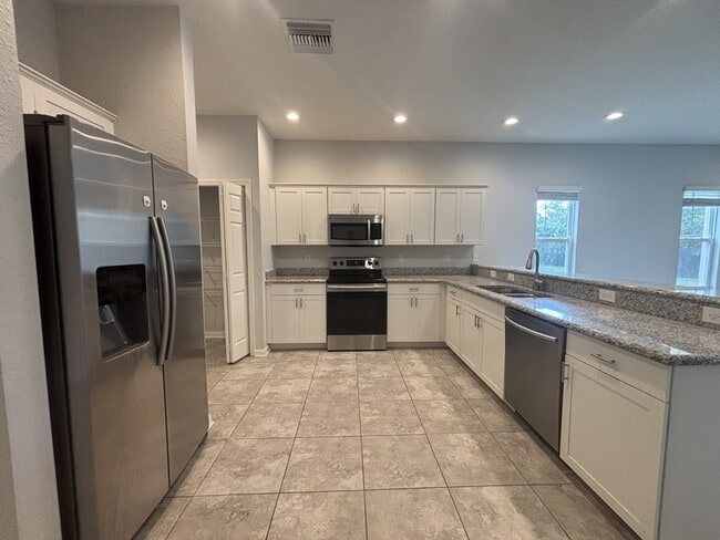 Building Photo - 1093 Grantham Dr