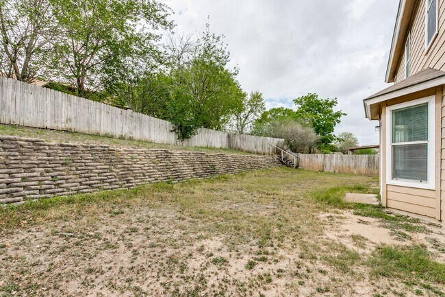 Building Photo - 3410 Sherwin Dr