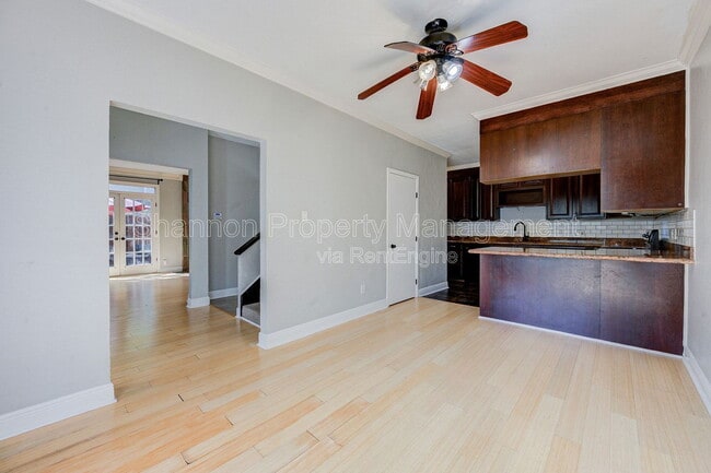 Building Photo - 2100 Tanglewilde St