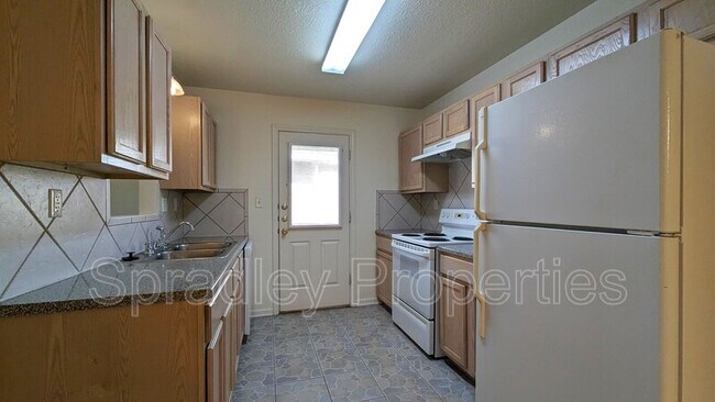Building Photo - 4501A John David Dr