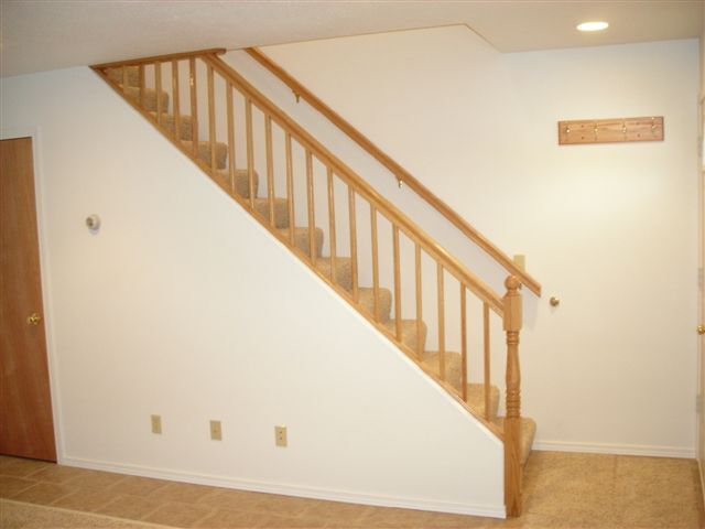 Building Photo - 36185 Dawn Dr