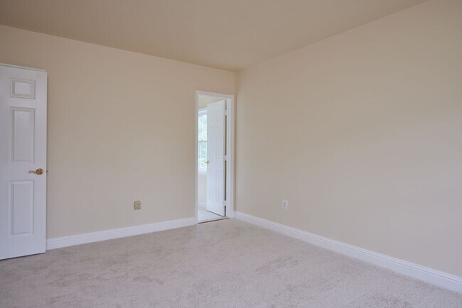 Building Photo - 10607 Farmbrooke Ln