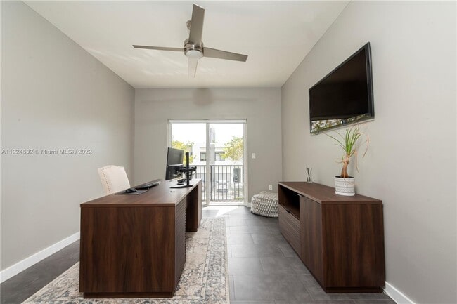 Building Photo - 3749 SW 27th Ln