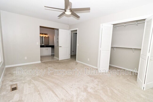 Building Photo - 1313 Timbercrest Ln