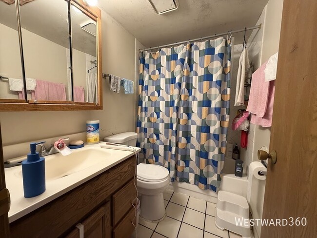 Building Photo - 4120 Williamsburg Ct