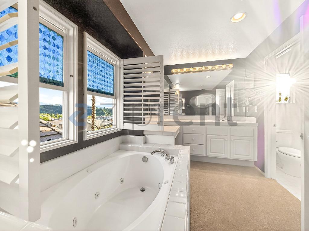 Building Photo - 19988 Via Joyce Dr