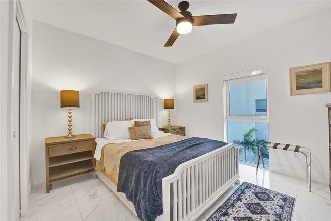 Building Photo - 1371 N Ocean Blvd